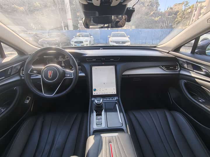 Фото 7 - Hongqi H5