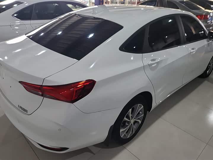 Фото 3 - Buick Verano