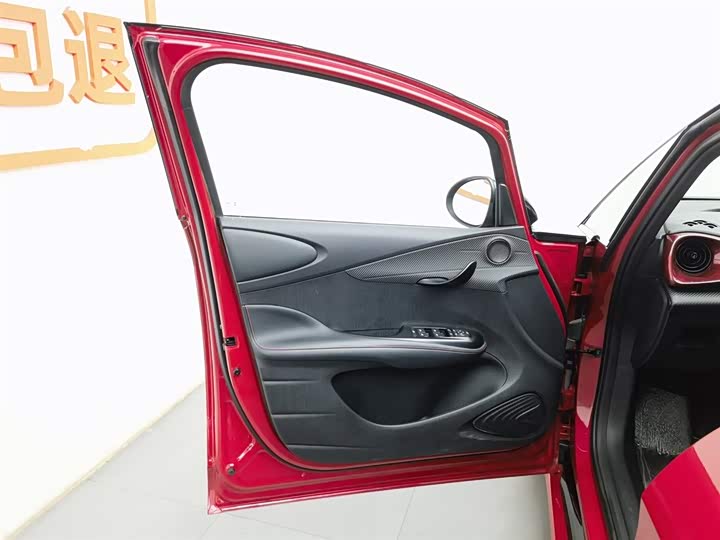 Фото 8 - BYD Dolphin