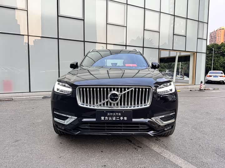 Фото 2 - Volvo XC90