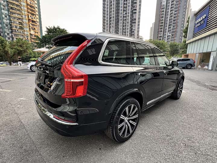Фото 5 - Volvo XC90