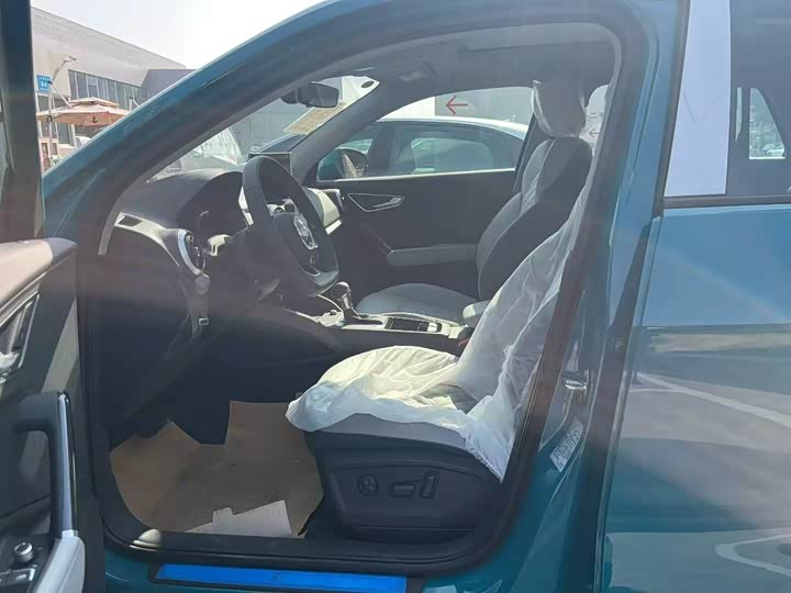 Фото 3 - Audi Q2L