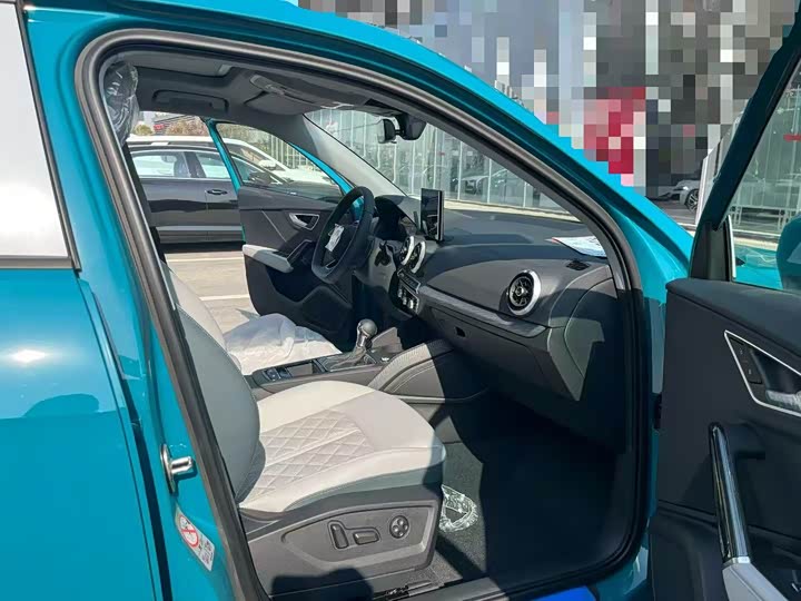 Фото 4 - Audi Q2L