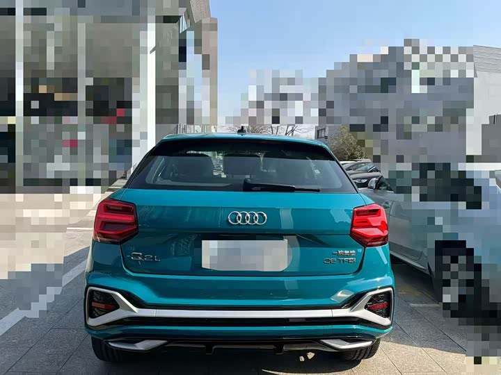 Фото 9 - Audi Q2L