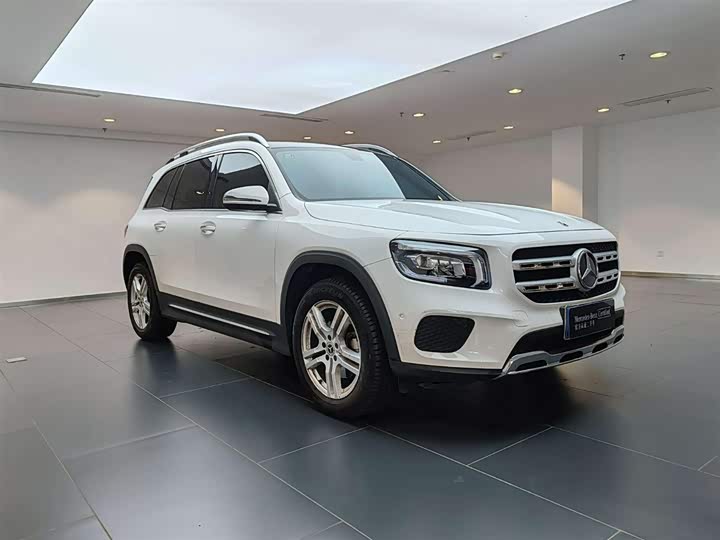 Фото 2 - Mercedes-Benz GLB-Class