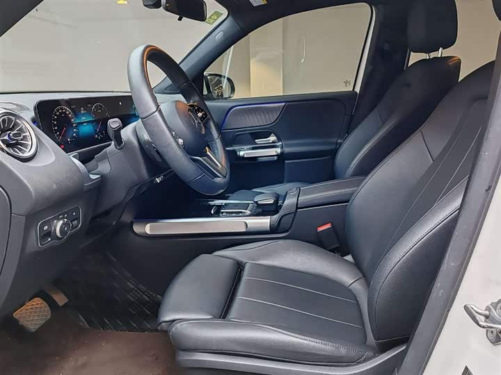 Фото 7 - Mercedes-Benz GLB-Class