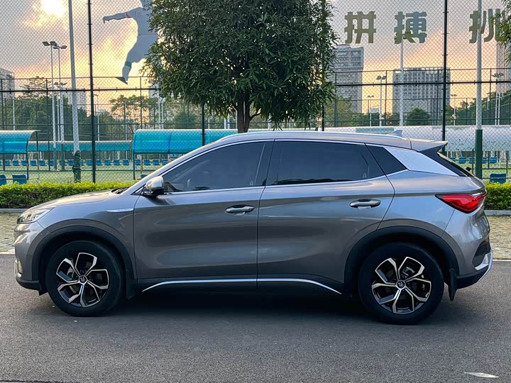 Фото 4 - BYD Yuan Plus