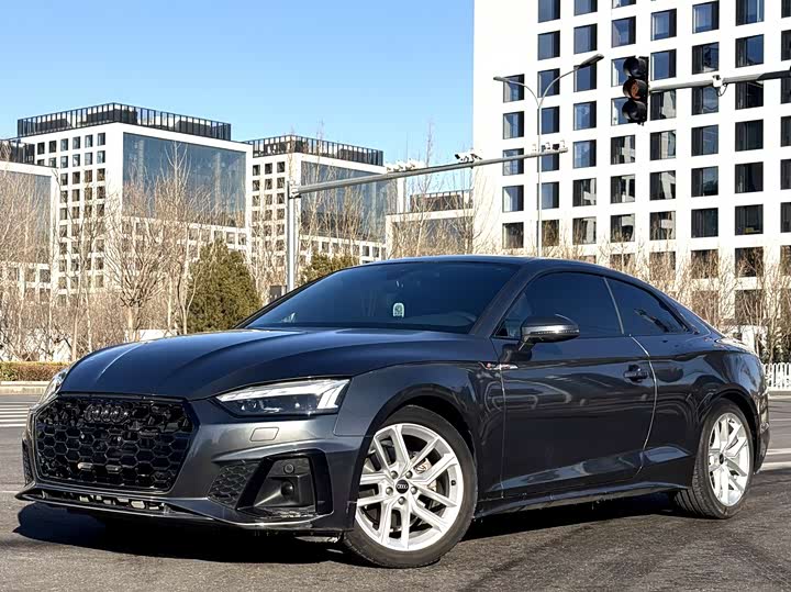 Фото 1 - Audi A5