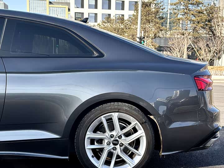 Фото 5 - Audi A5