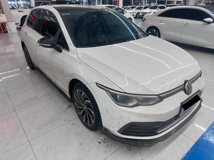 Фото 3 - Volkswagen Golf