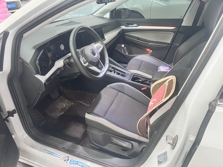 Фото 4 - Volkswagen Golf