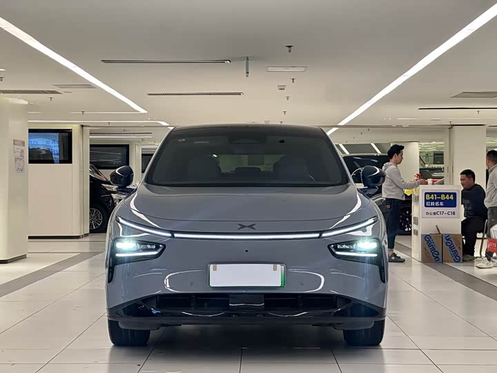 Фото 2 - XPeng G7