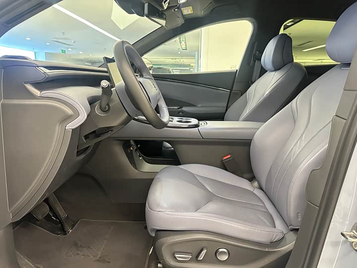 Фото 9 - XPeng G7