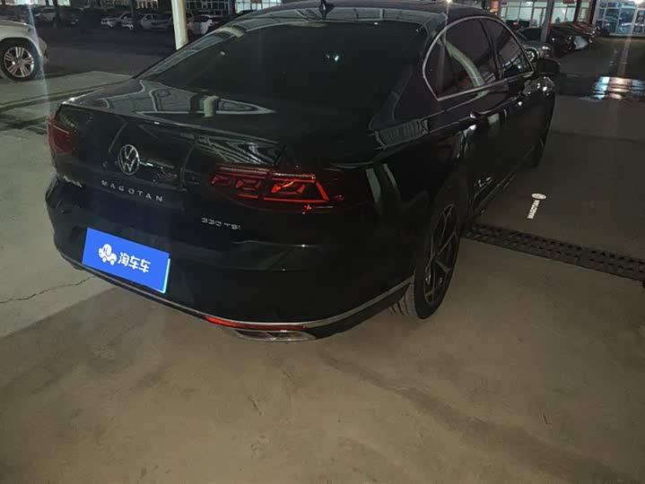 Фото 3 - Volkswagen Magotan