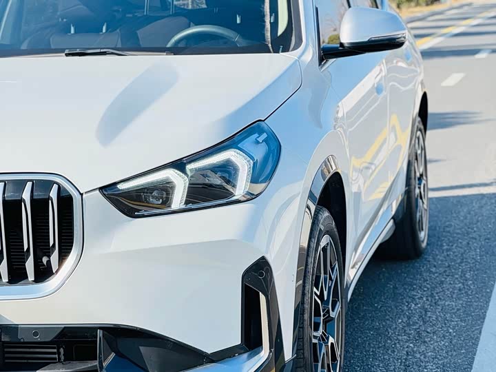 Фото 4 - BMW X1