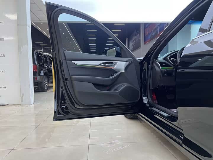 Фото 9 - Cadillac CT5