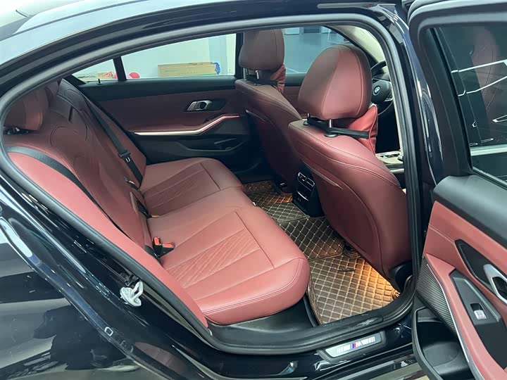 Фото 9 - BMW 3 Series