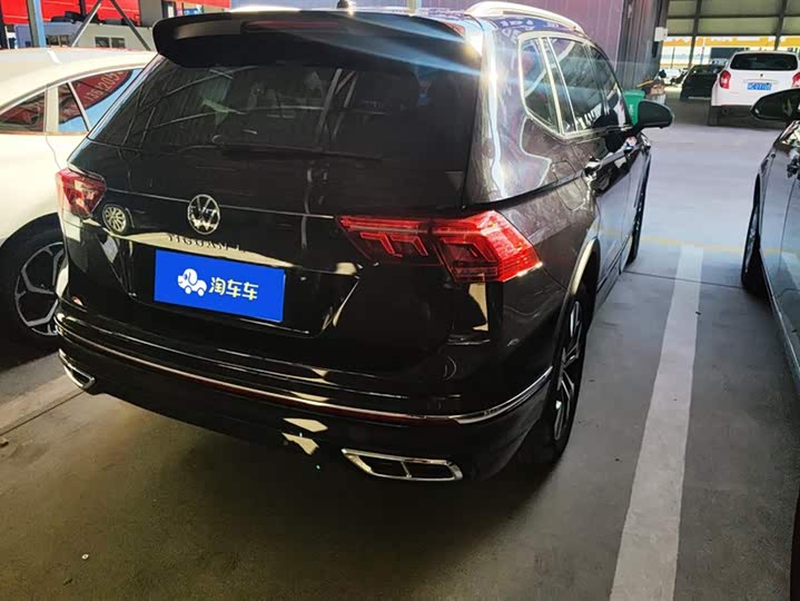 Фото 3 - Volkswagen Tiguan L Pro