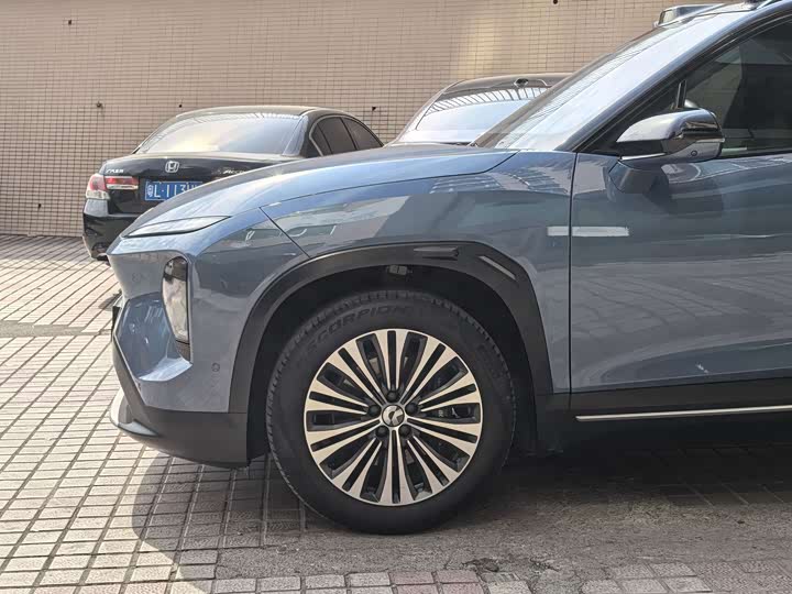 Фото 2 - Nio ES7