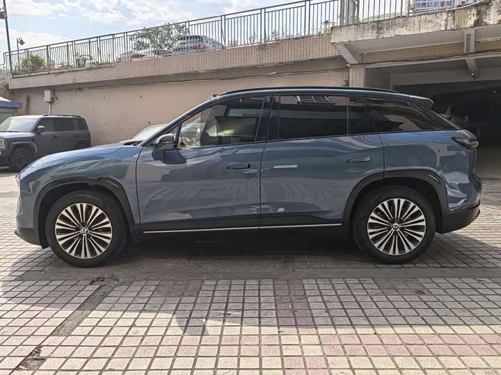 Фото 3 - Nio ES7