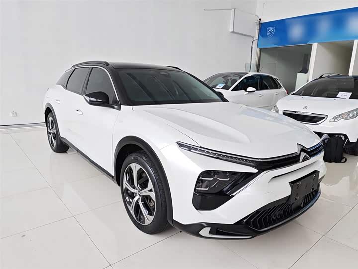 Фото 4 - Citroen C5 X