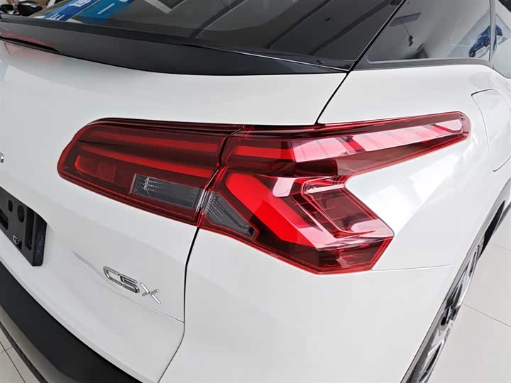 Фото 8 - Citroen C5 X