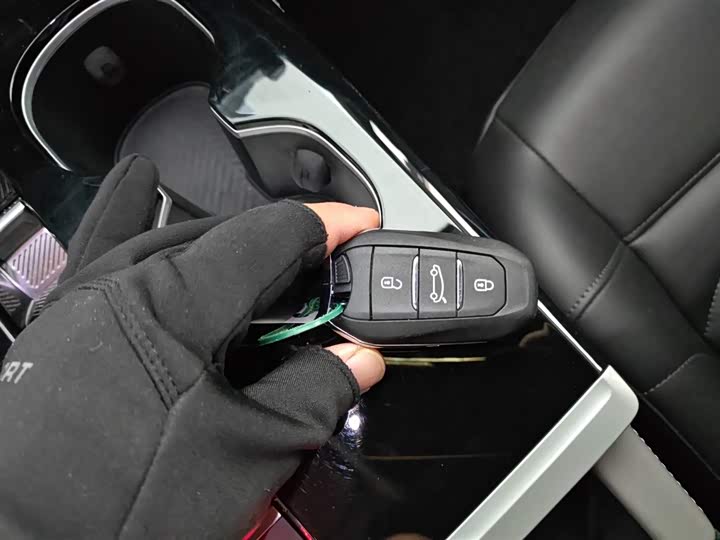 Фото 9 - Citroen C5 X