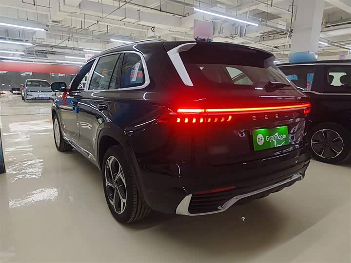 Фото 5 - Geely Monjaro