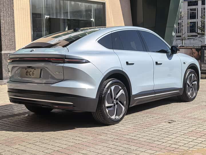 Фото 8 - Nio EC6