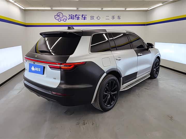 Фото 3 - LiXiang One