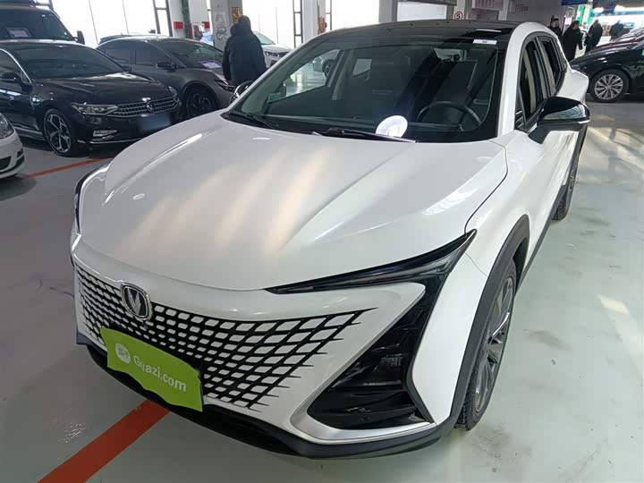 Фото 2 - Changan UNI-T