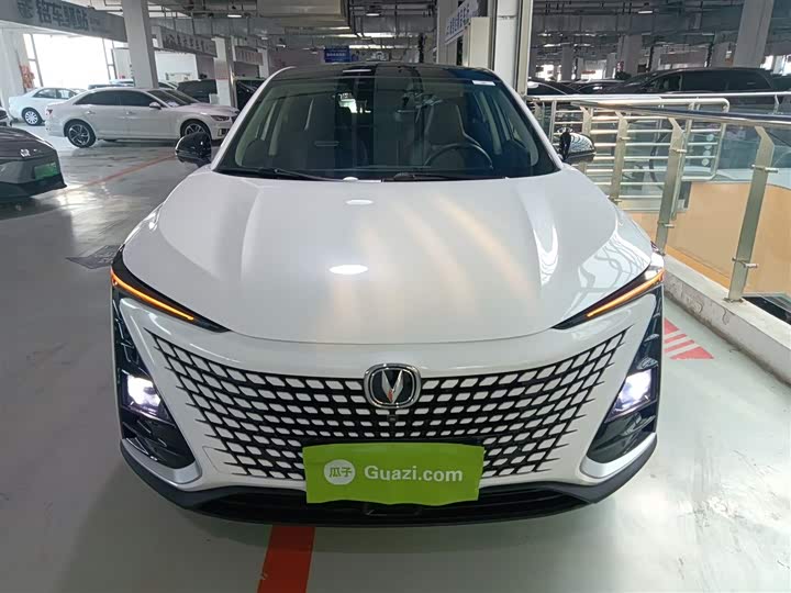 Фото 3 - Changan UNI-T