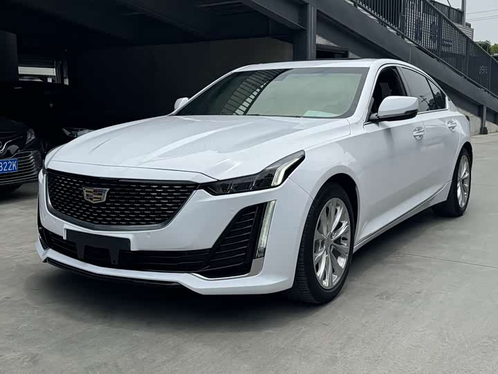 Фото 1 - Cadillac CT5