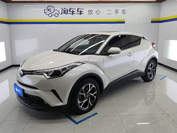 Фото 1 - Toyota C-HR