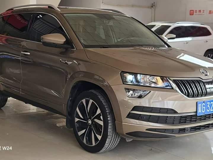 Фото 4 - Skoda Karoq