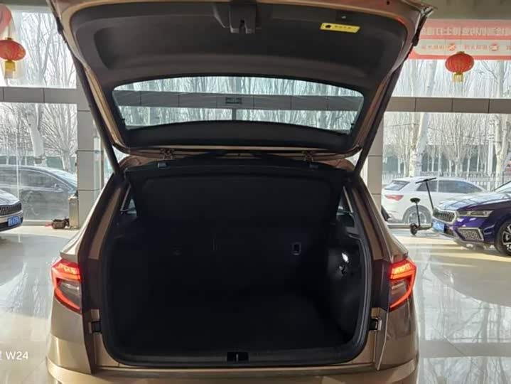 Фото 8 - Skoda Karoq