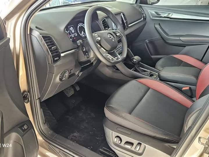 Фото 9 - Skoda Karoq