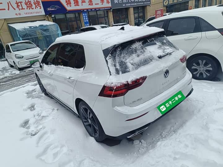 Фото 5 - Volkswagen Golf