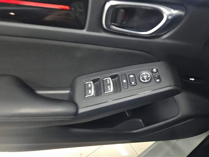 Фото 7 - Honda Civic