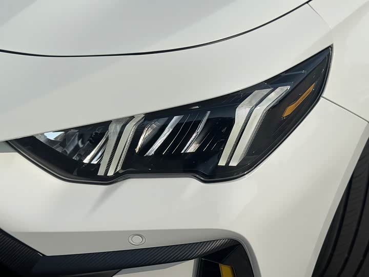 Фото 4 - GAC Trumpchi Empow R