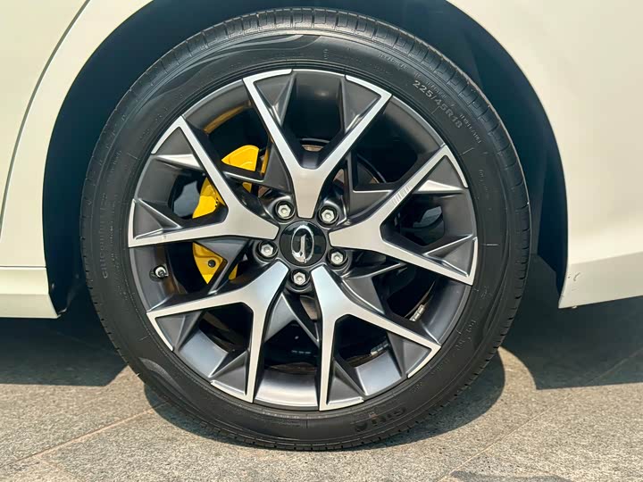 Фото 6 - GAC Trumpchi Empow R