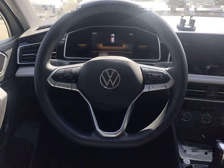 Фото 3 - Volkswagen Tiguan L Pro