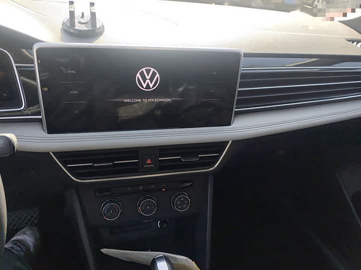 Фото 6 - Volkswagen Tiguan L Pro