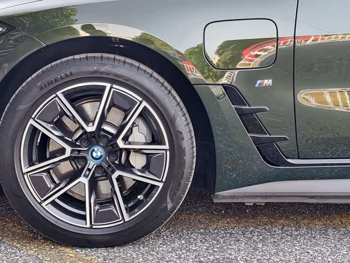 Фото 7 - BMW i4