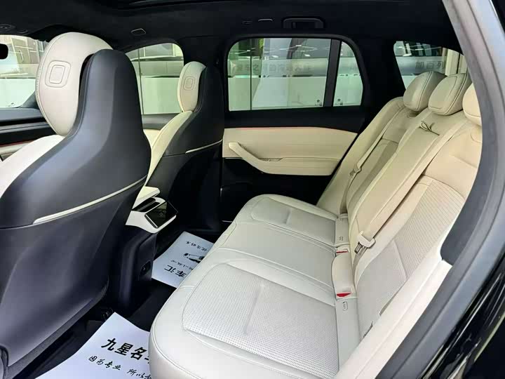 Фото 6 - Nio ES6