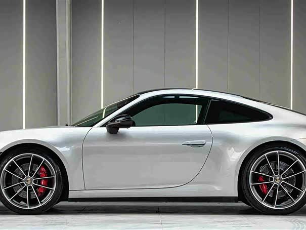 Фото 6 - Porsche 911