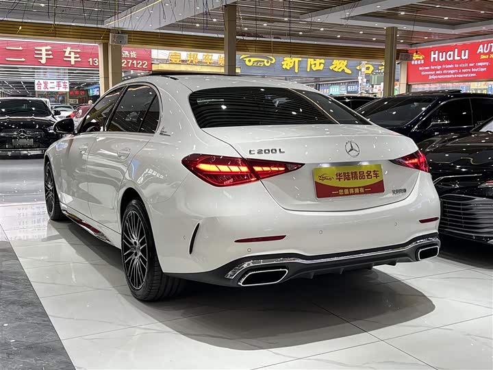 Фото 4 - Mercedes-Benz C-Class