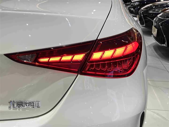 Фото 8 - Mercedes-Benz C-Class