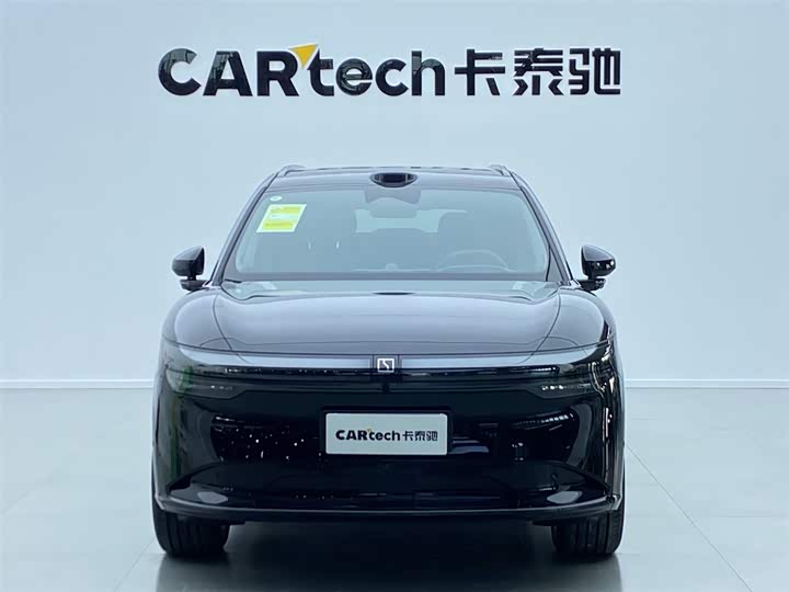 Фото 2 - Zeekr 7X