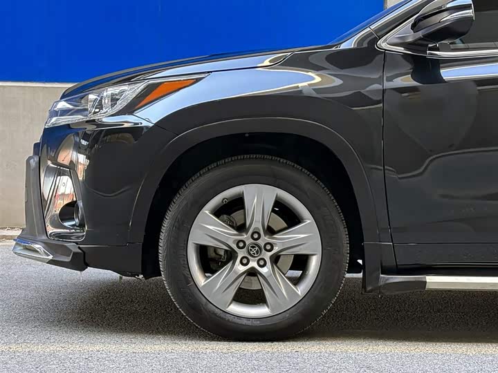 Фото 6 - Toyota Highlander